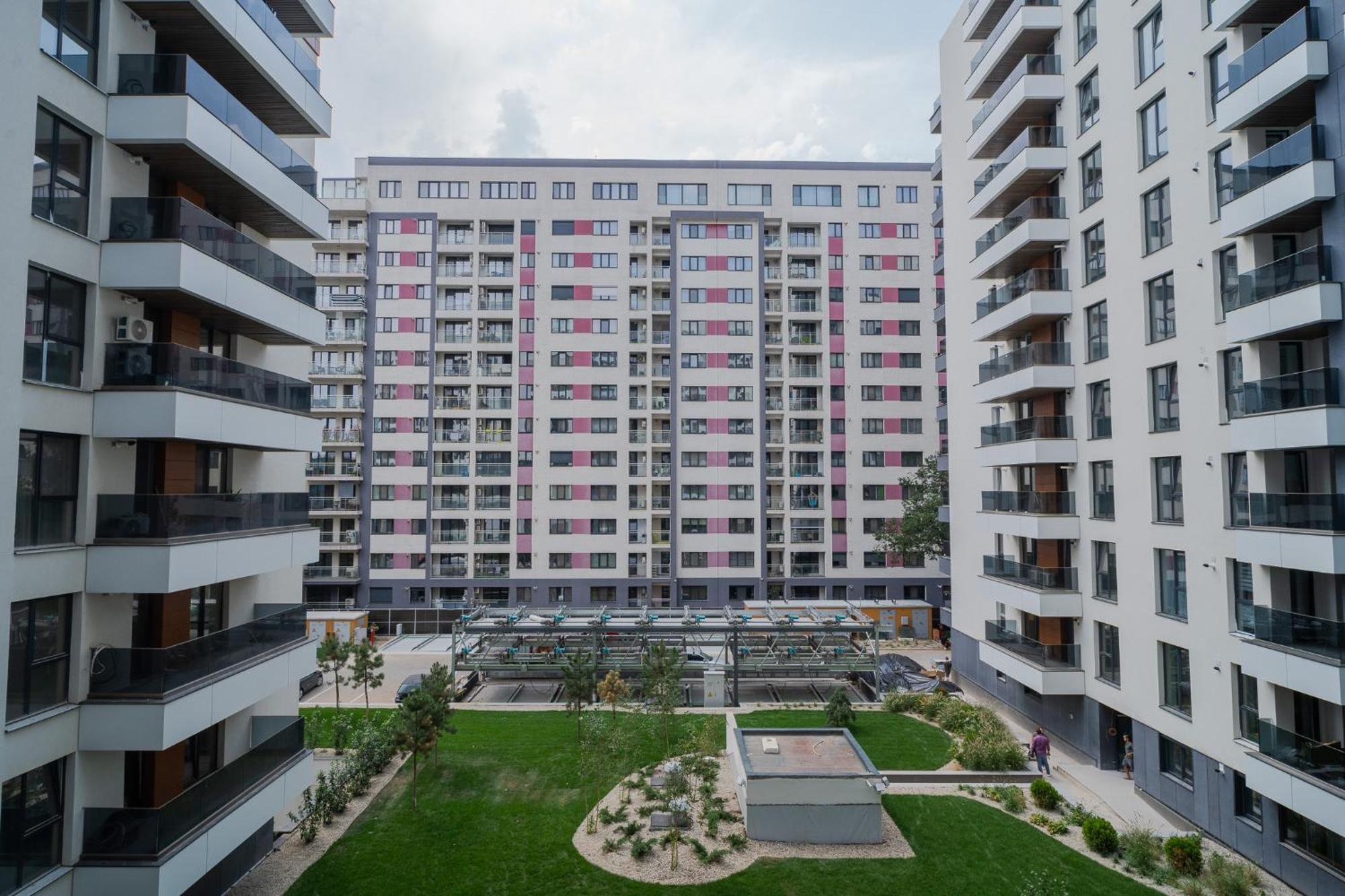 Amazing View Apartments - Iuliu Maniu & Politehnica Park Bukarest Exteriör bild